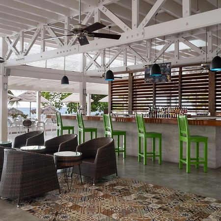 Grand Decameron Cornwall Beach, A Trademark All-Inclusive Resort Montego Bay Exterior foto