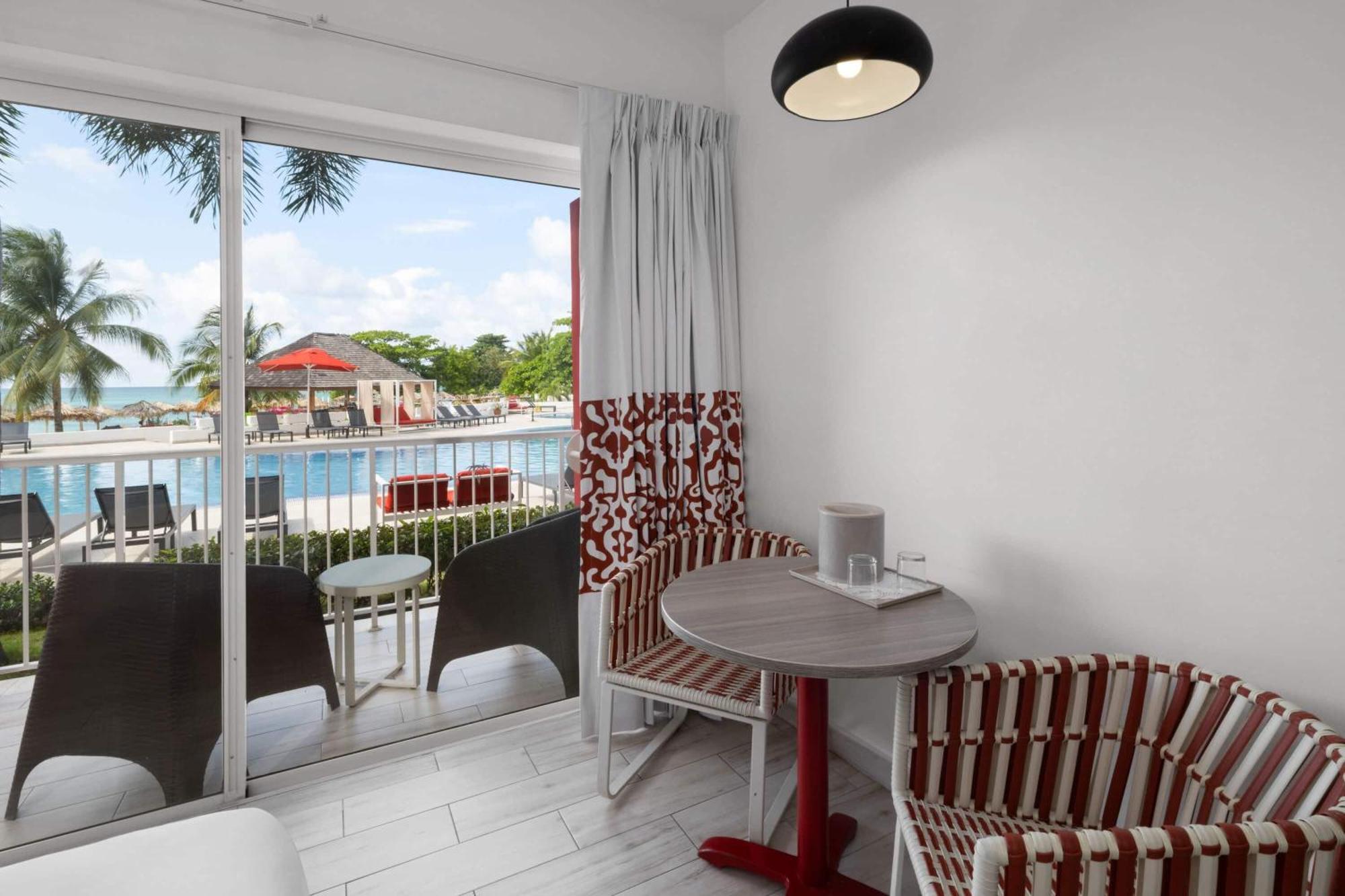 Grand Decameron Cornwall Beach, A Trademark All-Inclusive Resort Montego Bay Exterior foto