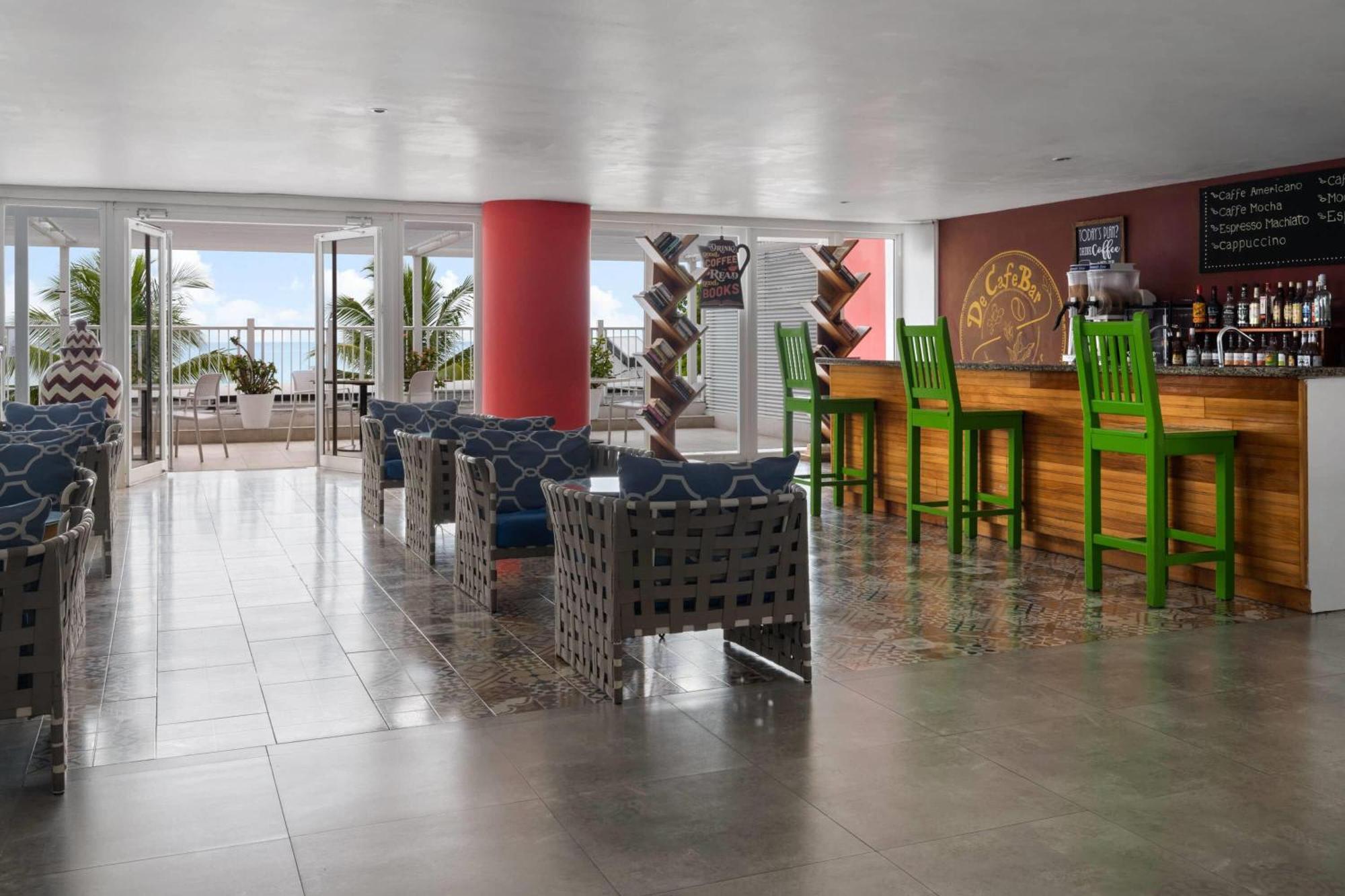 Grand Decameron Cornwall Beach, A Trademark All-Inclusive Resort Montego Bay Exterior foto