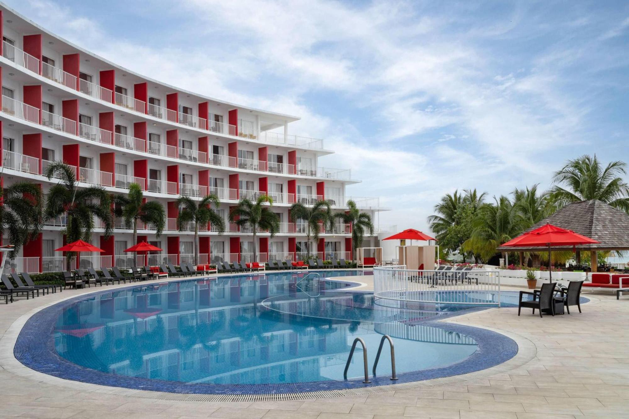 Grand Decameron Cornwall Beach, A Trademark All-Inclusive Resort Montego Bay Exterior foto